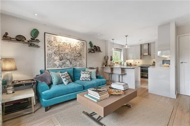Thorndike Close, West Chelsea, SW10, photo 1