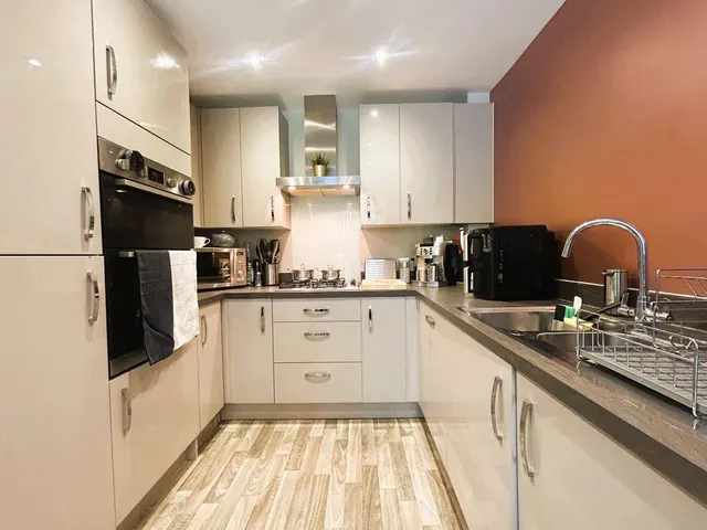 Mooring Lane, Brownhills, WS8, photo 2