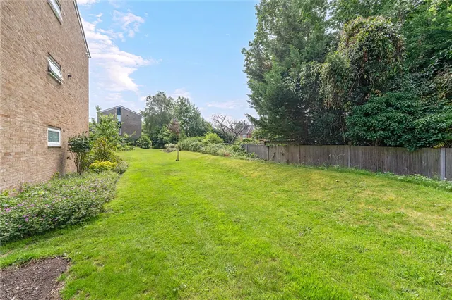 Photo 2 — Harrowdene Gardens, Teddington, TW11 0DL