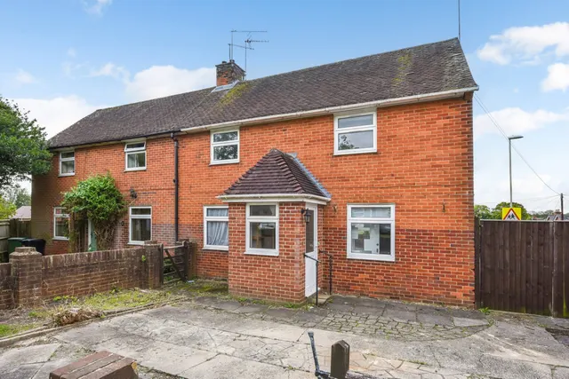 Photo 2 — Stanmore Lane, Winchester