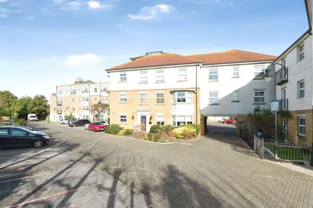 Audley Court, 1 Forge Way, Southend-On-Sea, Essex, SS1, photo 1