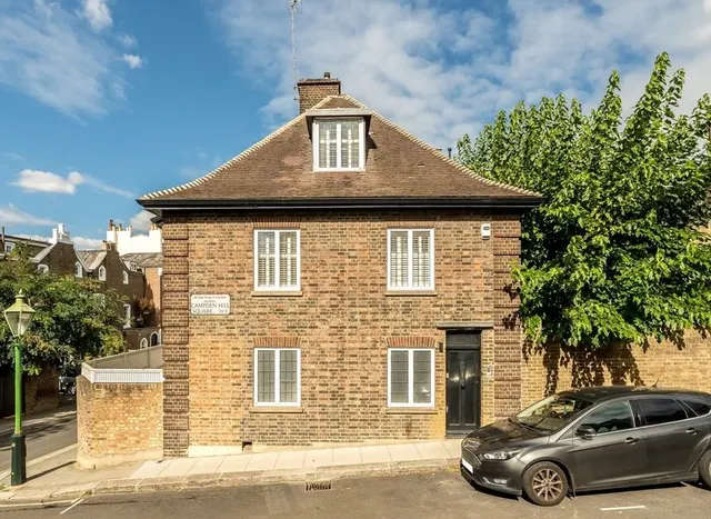 Campden Hill Square, Kensington, W8, photo 1
