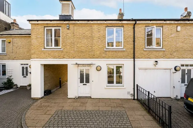 Old Dairy Mews, SW12, photo 1