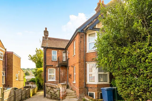 West Wycombe Road, High Wycombe, HP12, photo 1