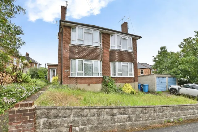 Becher Road, Poole, BH14, photo 1