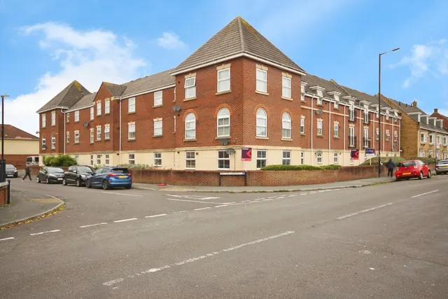 Britton Gardens, Kingswood, Bristol, BS15, photo 1