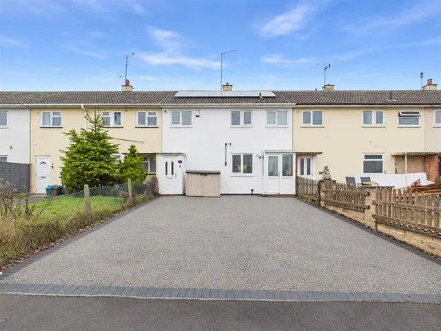 Hill Hay Road, Matson, photo 1