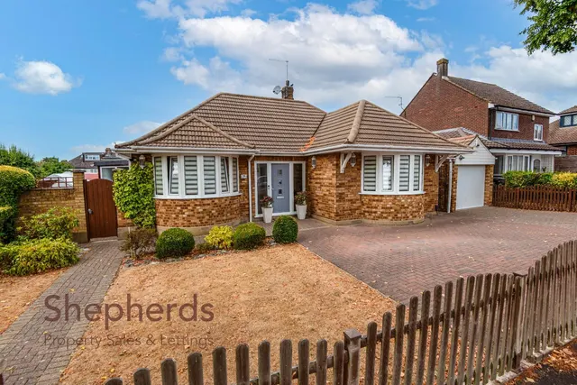 Highland Road, Nazeing, EN9, photo 1