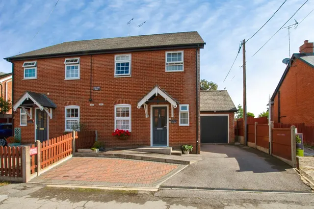 Flower Lane, Amesbury, SP4, photo 1