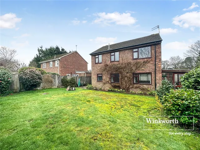 Photo 2 — Monkton Close, Ferndown, Dorset, BH22