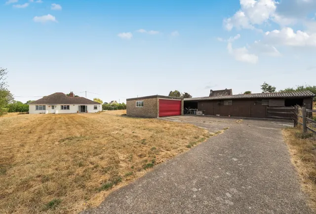 Nursery Lane, Surrey, Hookwood, RH6 0HG, photo 1