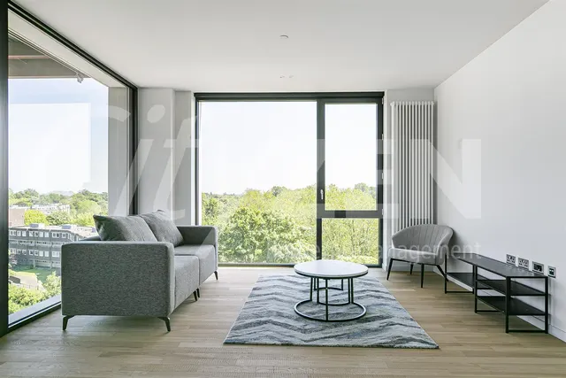 Hollandbury House, 4 Brent Way, London, TW8 8GR, photo 1