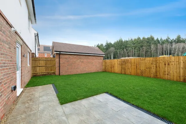 Photo 3 — Daggons Road, Alderholt, Fordingbridge
