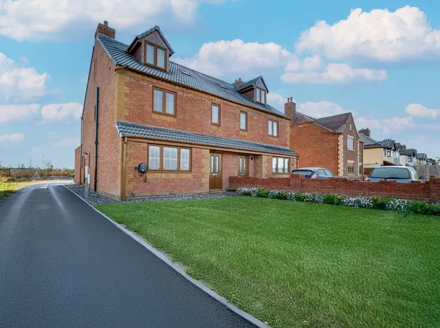 155a Coventry Road, Bulkington, Bedworth, CV12, photo 1