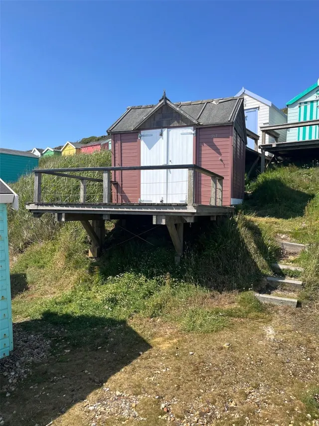 Milford-On-Sea, Hampshire, photo 1