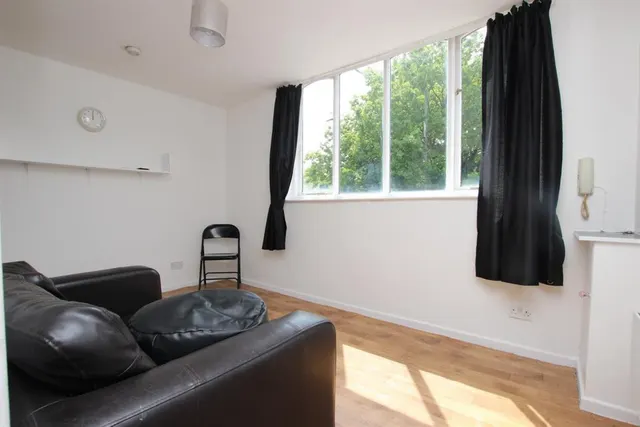 Bridge Street, Darwen, BB3, photo 1