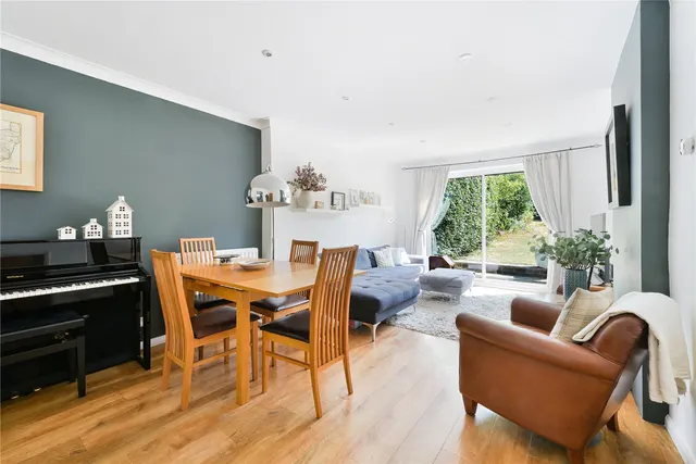 Photo 2 — Parsonsfield Road, Banstead, Surrey, SM7