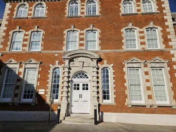 Jenner Court, photo 1