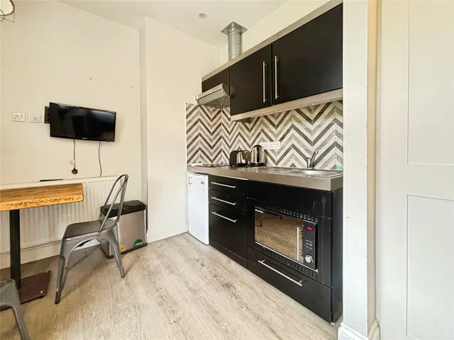 Bramley Road, London, W10, photo 3
