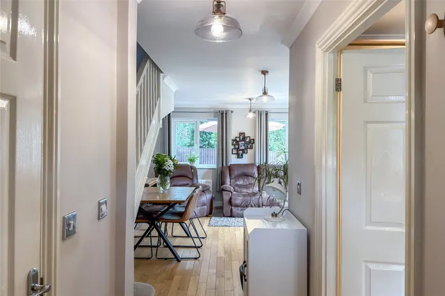Photo 3 — Riverford Close, Harpenden, Hertfordshire, AL5 4LY