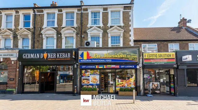 High Road, Leytonstone, E11, photo 1