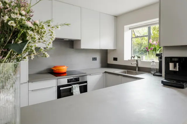 Photo 2 — Highbury Grove, London, N5