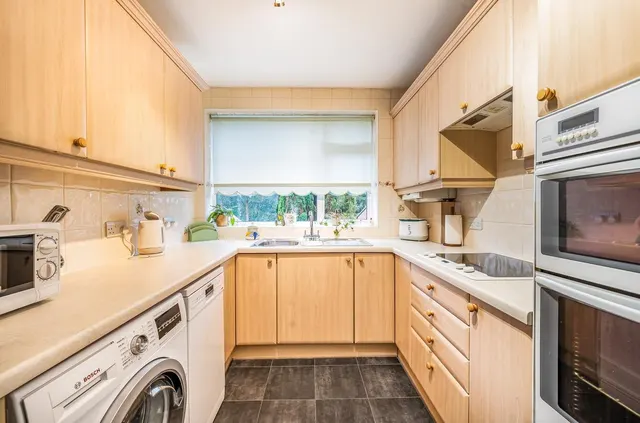 Photo 2 — Courtlands Crescent, Banstead, SM7 2PJ