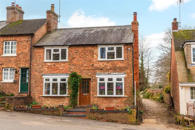 Church Road, Bow Brickhill, MK17, photo 1