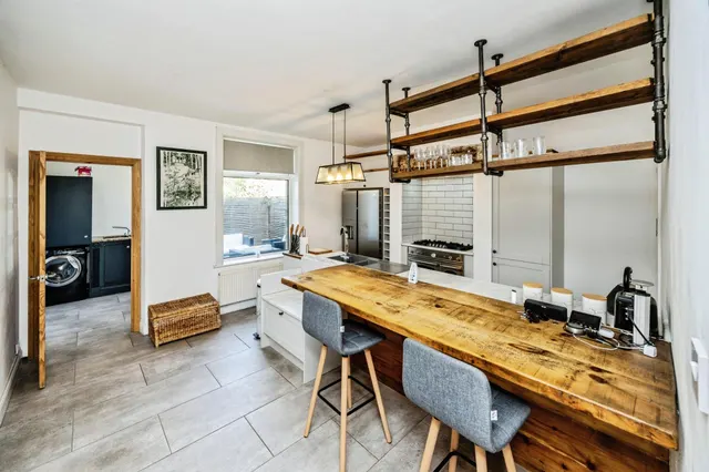 Oakes Road, Huddersfield, HD3, photo 1