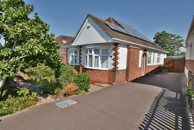 Brierley Road, BH10, photo 1
