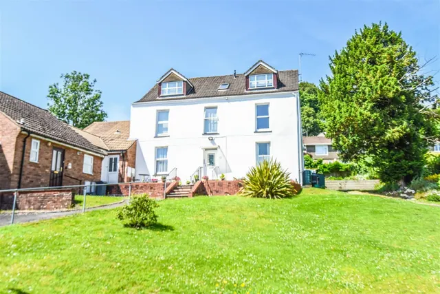 May Lane, Dursley, GL11, photo 1