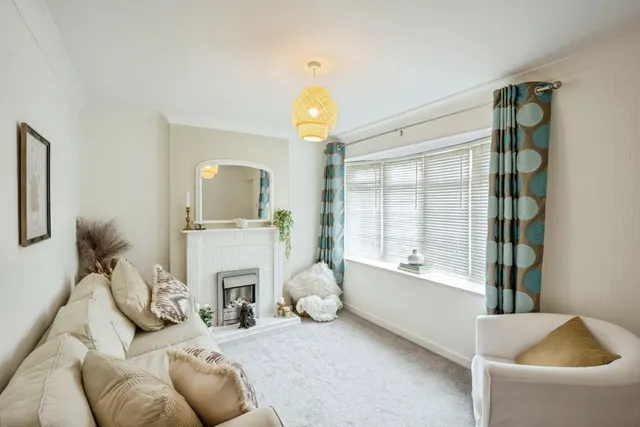 Photo 2 — Haldynby Gardens, Armthorpe, Doncaster, South Yorkshire, DN3