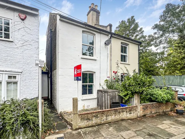 Albert Road, Twickenham, TW1, photo 1