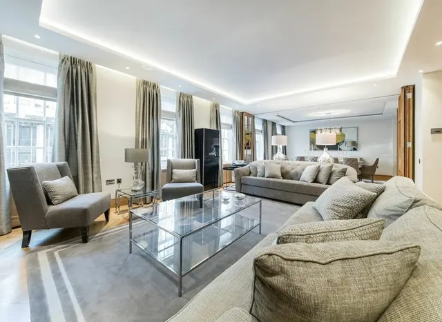 Photo 2 — Upper Grosvenor Street, Mayfair, W1K