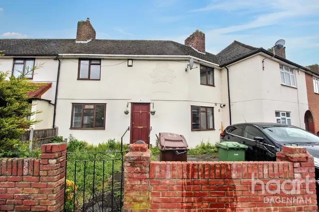 Halbutt Street, Dagenham, RM9, photo 1