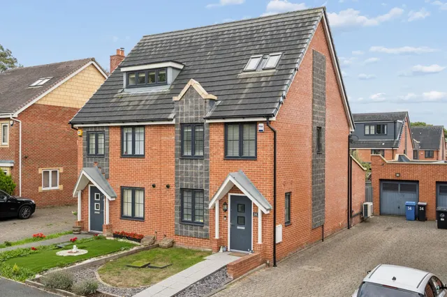 Kennedy Avenue, High Wycombe, HP11, photo 1