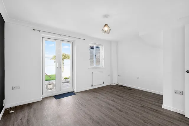 Photo 3 — Aspen Road, Caister-on-Sea, Great Yarmouth, Norfolk, NR30