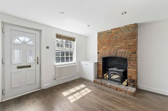 Front Street, Slip End, LU1, photo 2