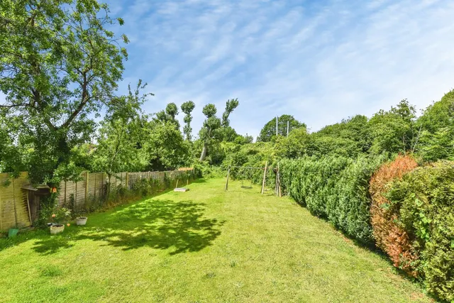 Photo 3 — Lowden, CHIPPENHAM