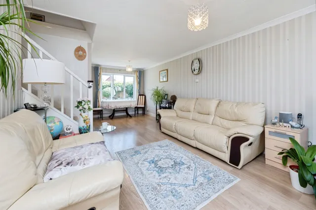 Friary Gardens, Newport Pagnell, MK16, photo 3