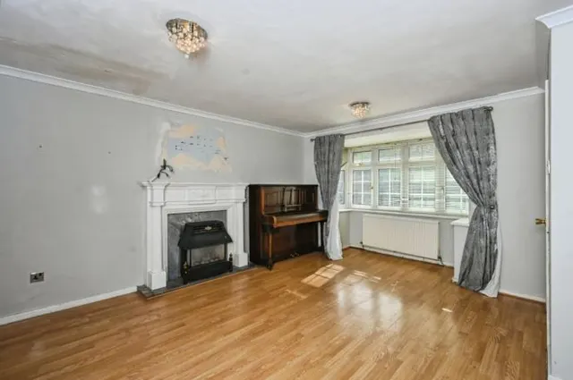 Farnsfield, Wigan, WN1, photo 3