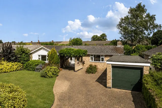 Makins Road, Henley-on-Thames, RG9, photo 1