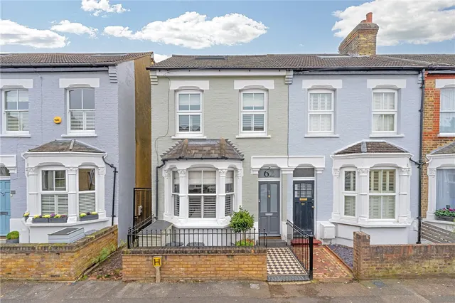 Linden Road, Hampton, London, TW12 2JB, photo 1