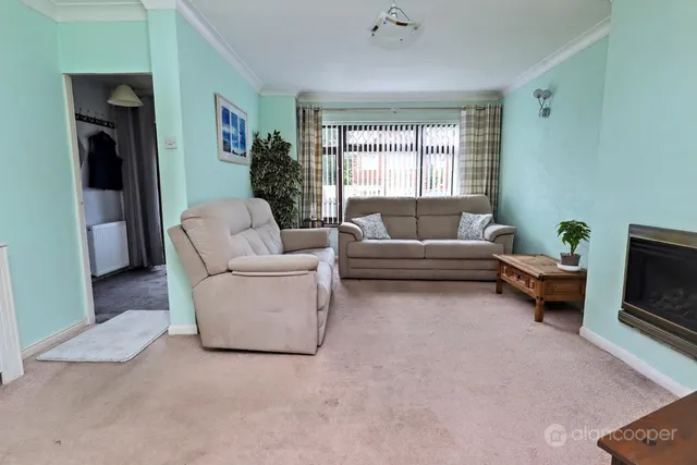 Prescelly Close, Nuneaton, CV10, photo 3