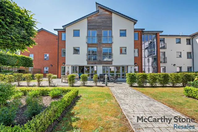 Fleet Road, Fleet, GU51, photo 1