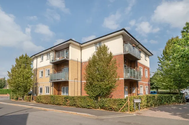 Felton Close, Netley Abbey, SO31, photo 1