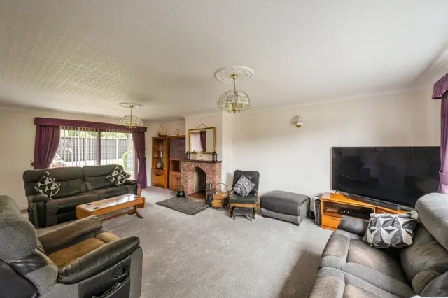 Photo 2 — Farndale Way, Winterton, Scunthorpe