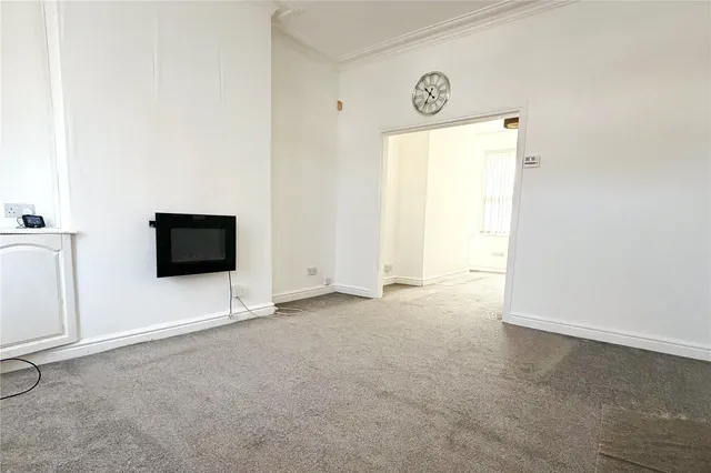 Denton Road, Audenshaw, M34, photo 3