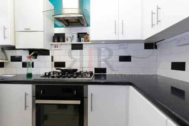 Bath Terrace, London, SE1, photo 1