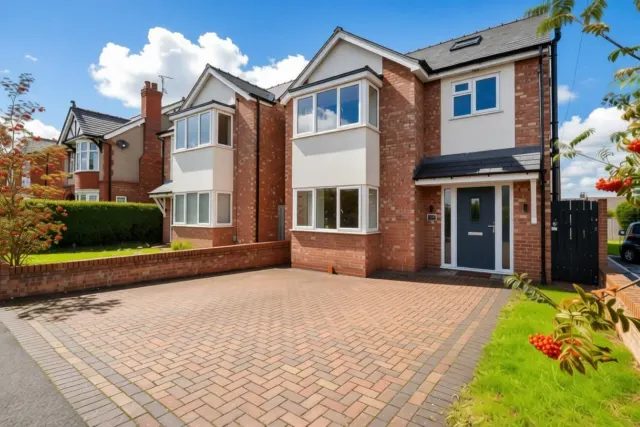 Swanlow Lane, Winsford, photo 1